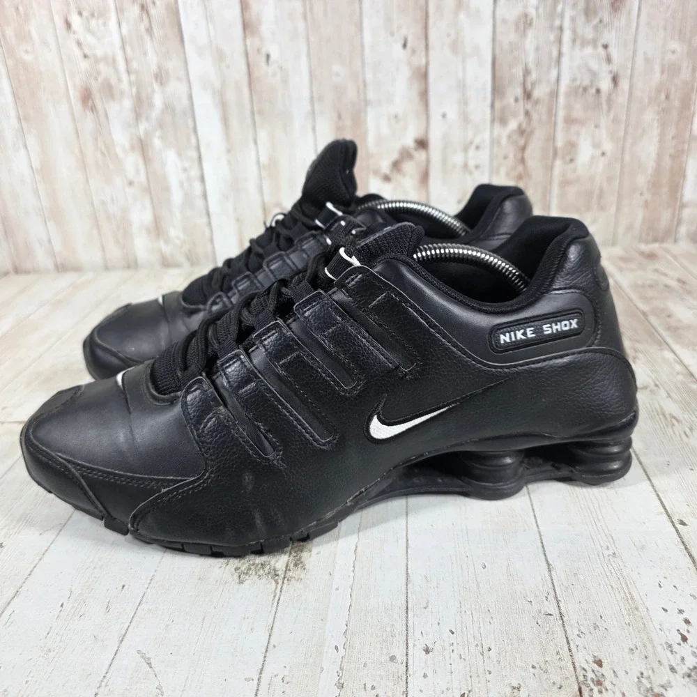 Nike Shox NZ Mens Black White Leather Running Shoes 501524-091 Size 11.5